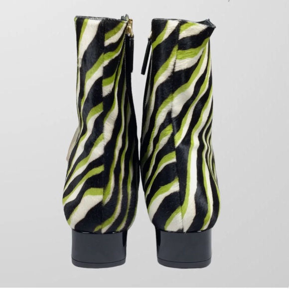 EUC Michael Kors Collection Quinn Runway Zebra Printed Hair Calf Booties Sz.39.5 - Picture 3 of 7